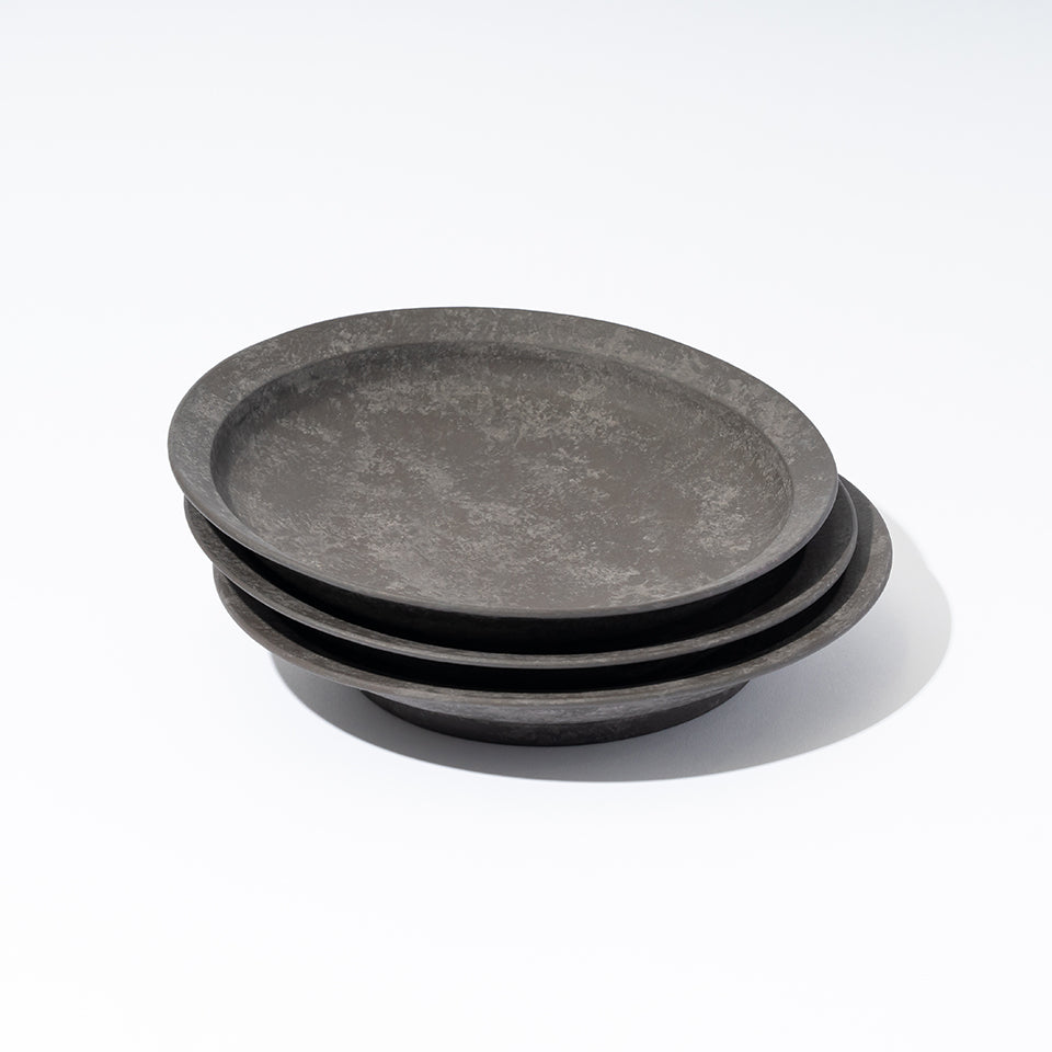 岡崎彗佑 8寸リム深皿（カレー皿） 黒 [7]｜Discover Japan 公式