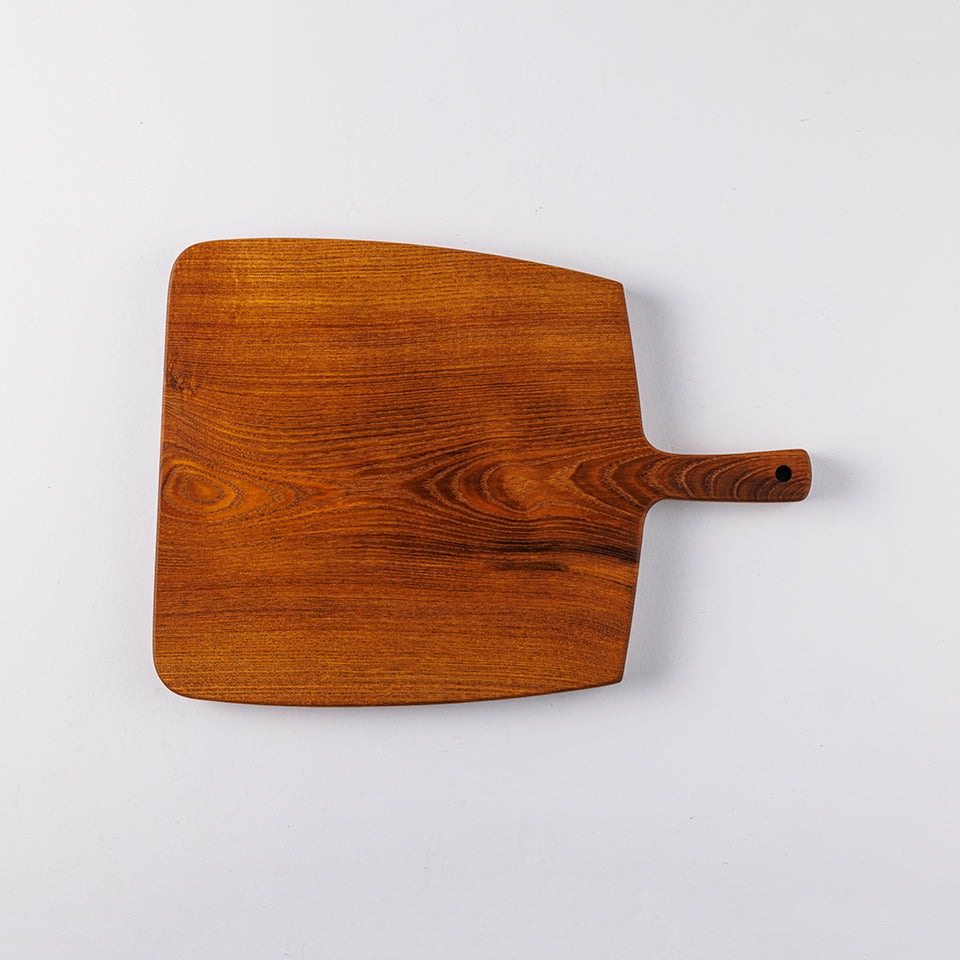 ARTS CRAFT JAPAN カッティングボード320 エンジュ｜Discover Japan