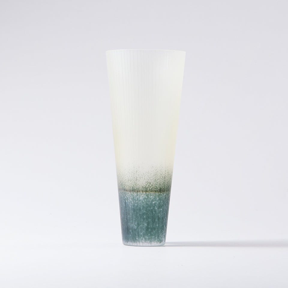 光井威善作　ガラス置物　オブジェ　花瓶 光井威善 glass silence [1]｜Discover Japan 公式オンライン