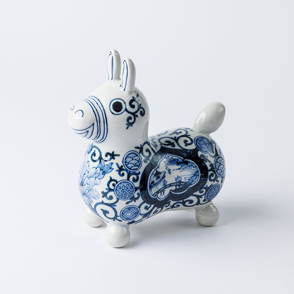 九谷陶泉 池島仁美作 藍九谷唐草文|Discover Japan 公式 九谷陶泉 池島仁美作 藍九谷唐草文|Discover Japan 公式