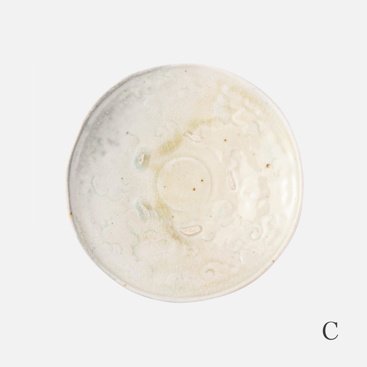 【荒川真吾】白磁陽刻皿4寸