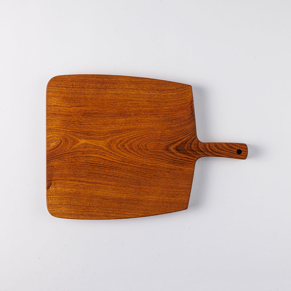 ARTS CRAFT JAPAN カッティングボード320 エンジュ｜Discover Japan