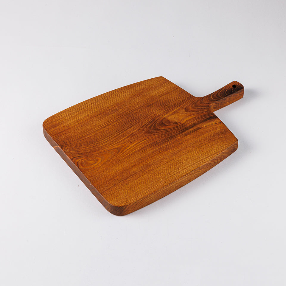 ARTS CRAFT JAPAN カッティングボード320 エンジュ｜Discover Japan
