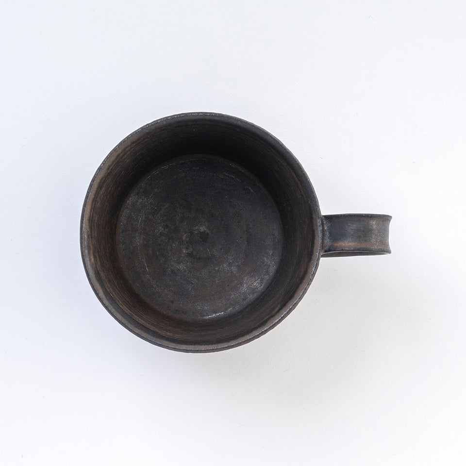 アセビマコト マグカップ L サビ黒 [39]｜Discover Japan 公式