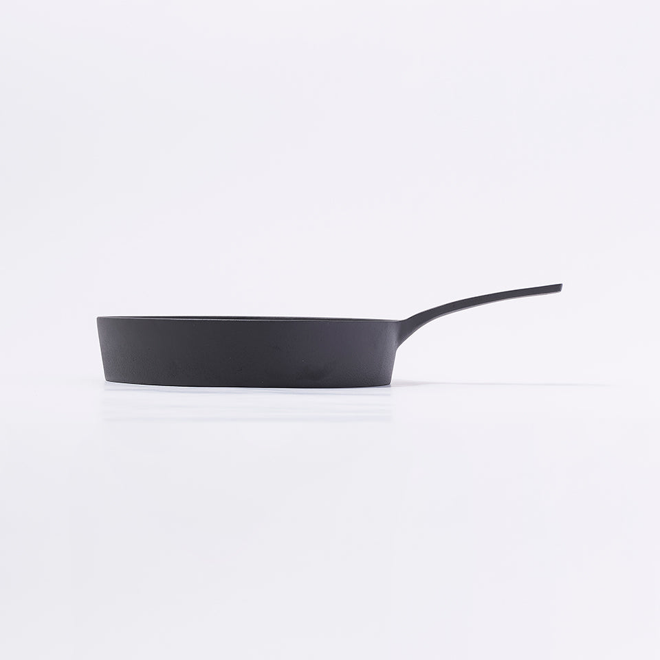 【新品未使用品】釜定　フライパン大 南部鉄器/10ヶ月待ち商品 鉄 フライパン ih / 南部鉄器 釜定 ワンハンドパン 大 20cm [ 南部鉄器