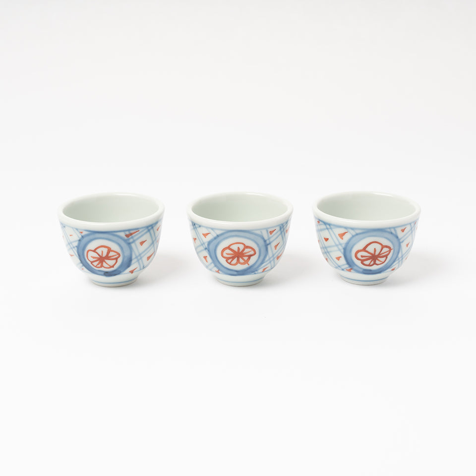 大日窯 中酒杯 青格子赤梅 [43]｜Discover Japan 公式オンラインショップ