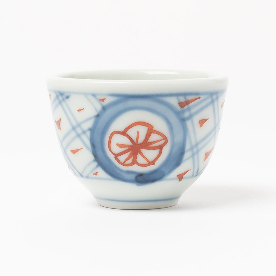 大日窯 中酒杯 青格子赤梅 [43]｜Discover Japan 公式オンラインショップ