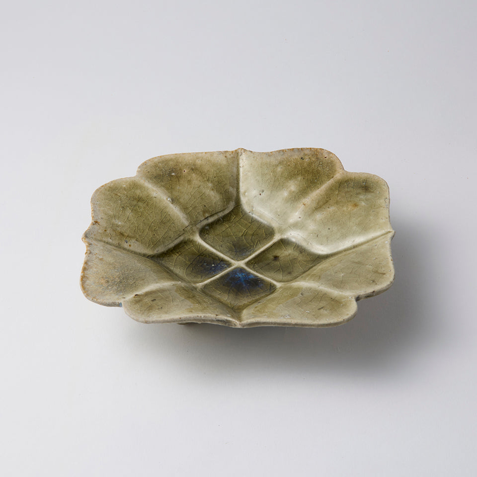 【額賀 円也】灰釉花菱型向付 [9]