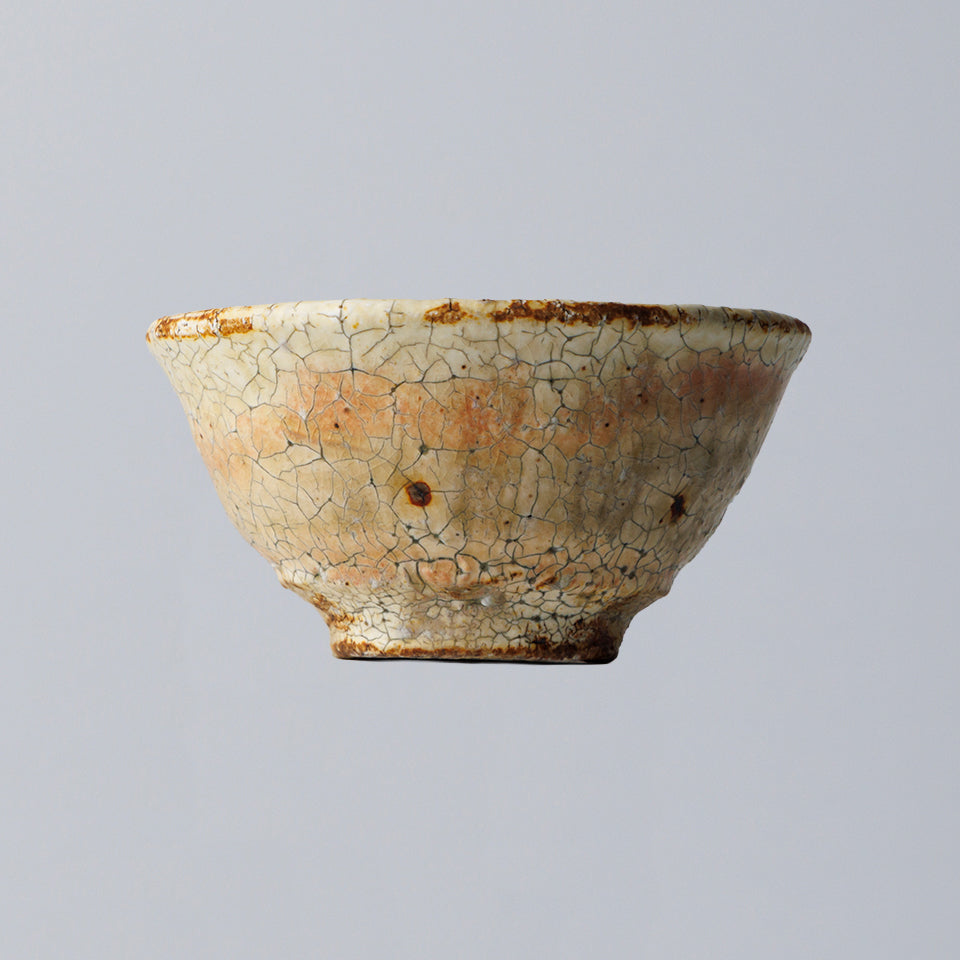 【尾形アツシ】ヒビ粉引 ぐい呑み [D7]