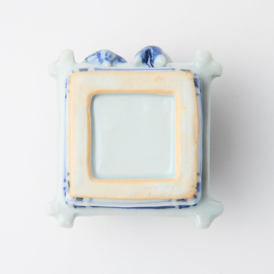 新道工房 染付 唐子井戸覗き猪口 [16]｜Discover Japan 公式オンライン