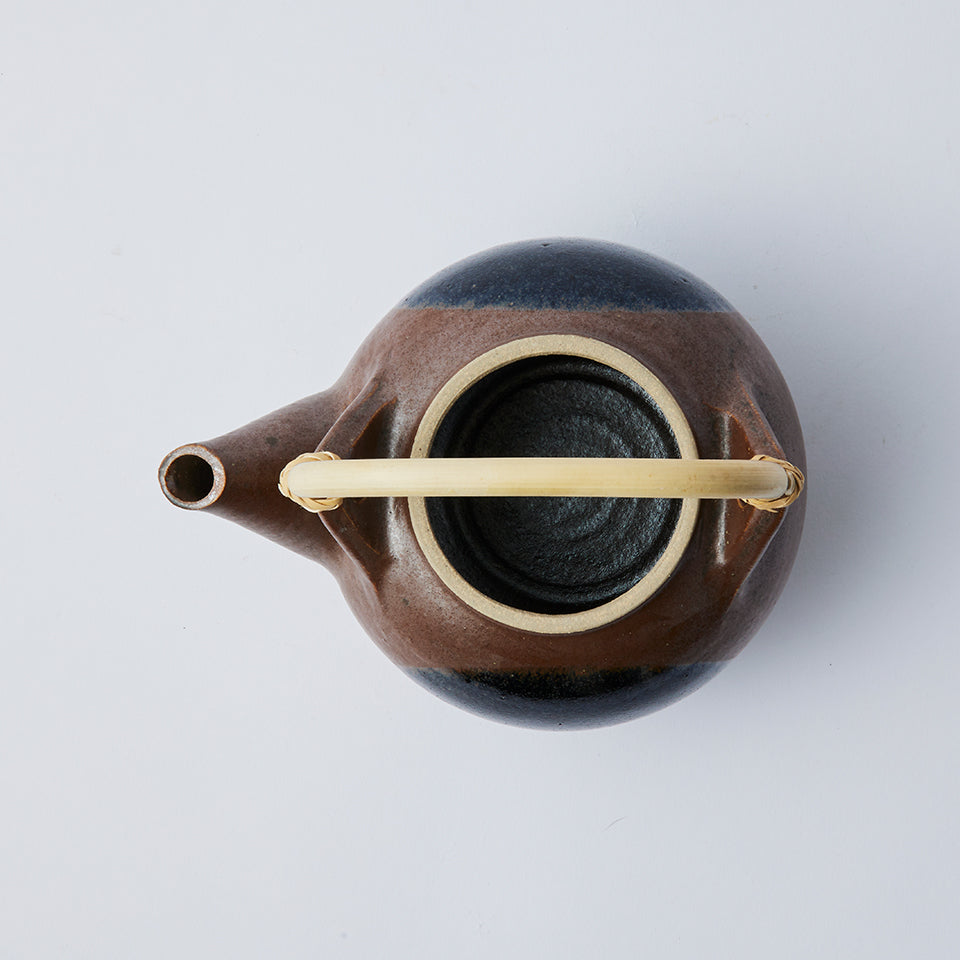 出西窯 つる付き土瓶 中 丸紋 [81]｜Discover Japan 公式オンライン