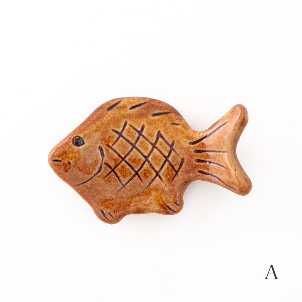 【湯町窯】箸置き 魚 [9]
