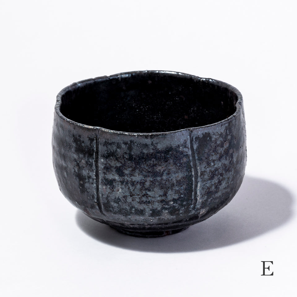 八田亨 黒掛 輪花鉢 [58]｜Discover Japan 公式オンラインショップ
